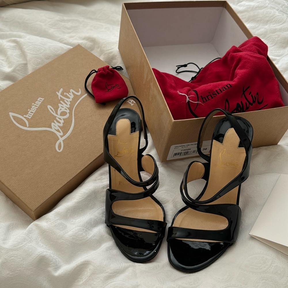 Authentic Christian Louboutin Vavazou 100 Patent Heels